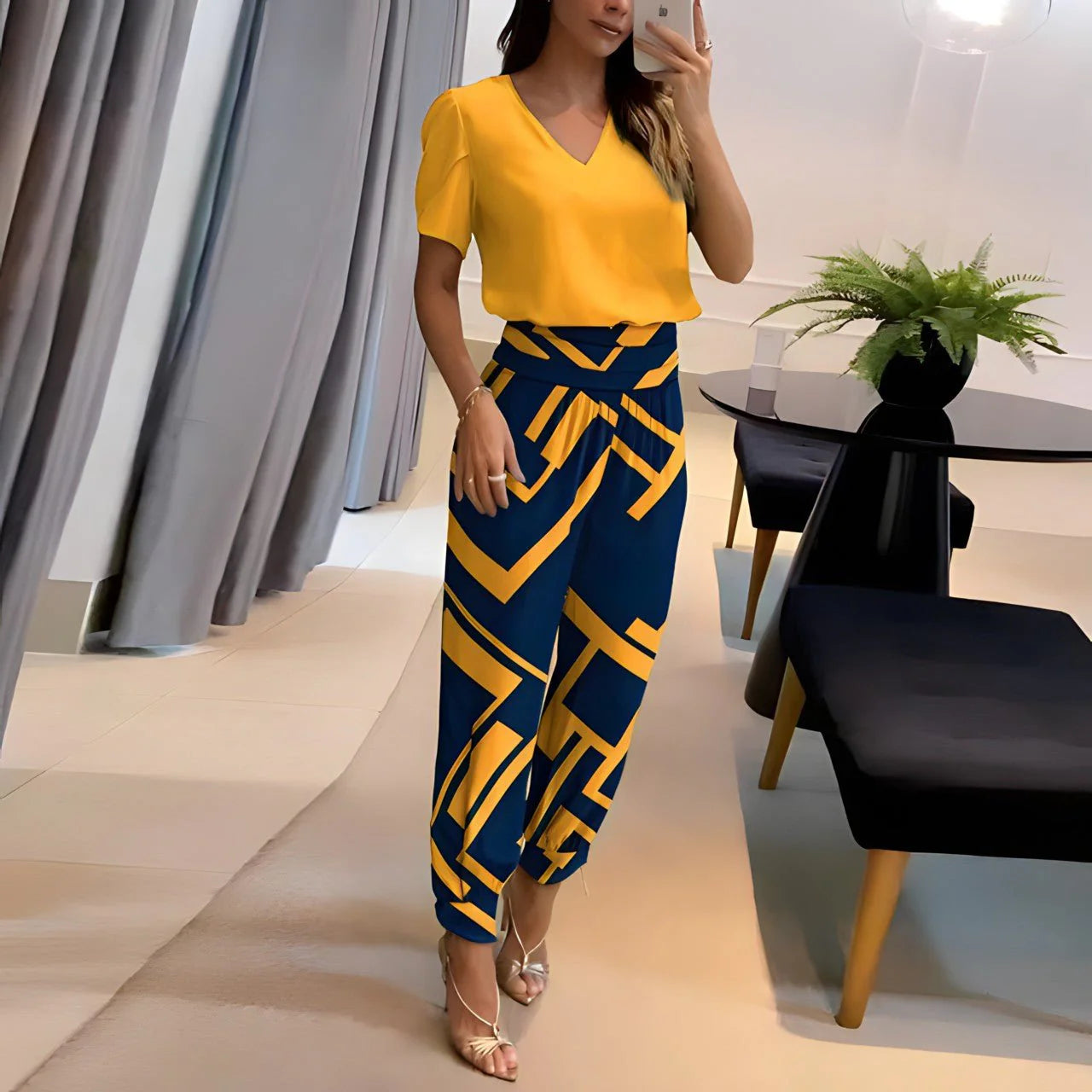 Daphne - Stylish Trendy Set